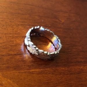 Vintage Avon Enchanted Leaf Ring